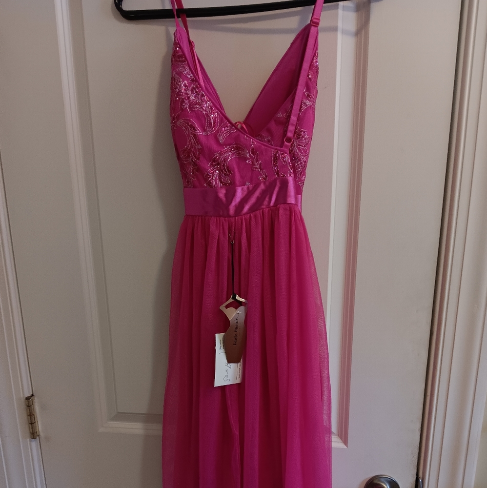 Homecoming or cocktail dress - Picture 2 of 3